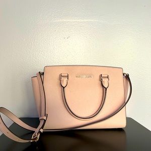 Michael Kors Selma Crossbody
